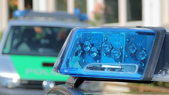 Unfall auf B16 bei Roßhaupten - Bundesstraße voll gesperrt | AllgäuHIT