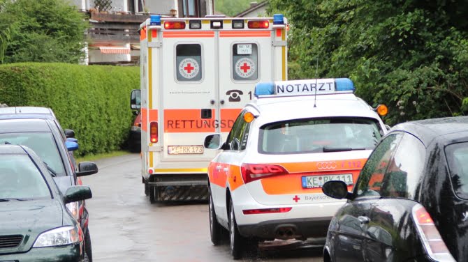 Verkehrsunfall mit mehreren Verletzten in Oberschönegg | AllgäuHIT
