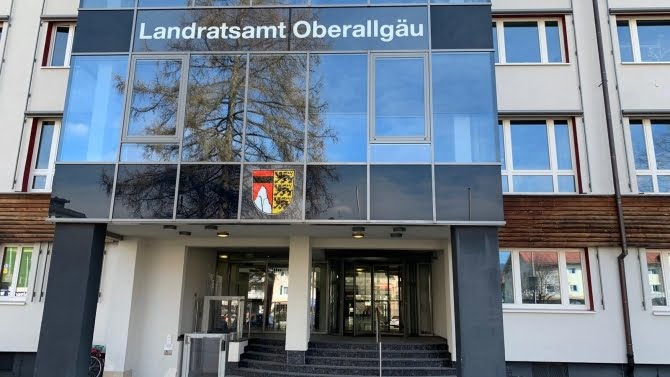 Nach Brand in Durach : Landratsamt veranlasst Luftmessungen | AllgäuHIT