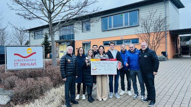 Kinderhospiz: 5.500 Euro Spende durch Oberstdorfer Promi-Curling | AllgäuHIT