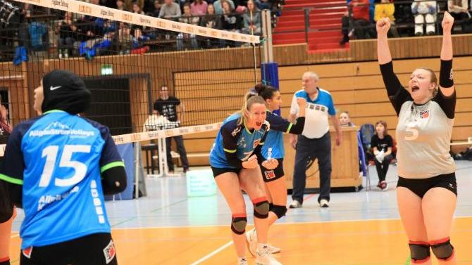AllgäuStrom Volleys erkämpfen sich zwei Punkte gegen Rosenheim | AllgäuHIT