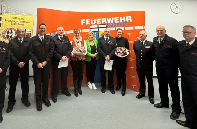 FW-NE: Ehrenabend der Freiwilligen Feuerwehr Kaarst - Verleihung des Deutschen ...