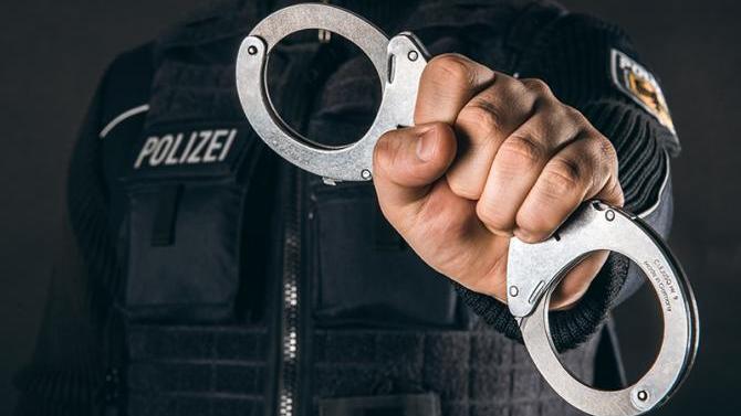 Vollstreckung von Haftbefehlen durch Lindauer Bundespolizisten | AllgäuHIT