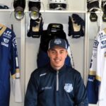 Valentin Busch stärkt EV Lindau Islanders: Transfer eines DEL-erfahrenen Offensivspielers | AllgäuHIT