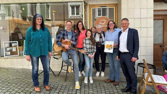 Neues Café "Café, einfach so" eröffnet in Leutkirchs Altstadt | AllgäuHIT